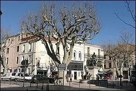 Je pense que Chteaurenard est dans le Gard, ai-je raison ?