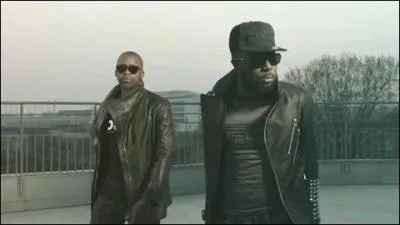 Qui chante  One shot  ?