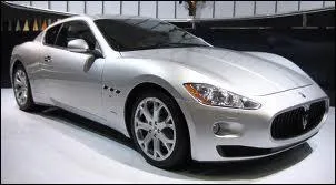 De quelle marque est la voiture  GranTourismo  ?