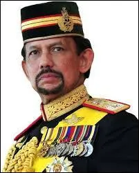 Mais voici le plus riche : fortune estime 14 milliards d'euros; Il s'agit de :