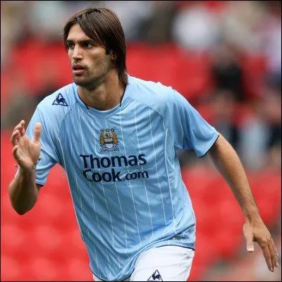 Pour quel club joue Samaras actuellement?