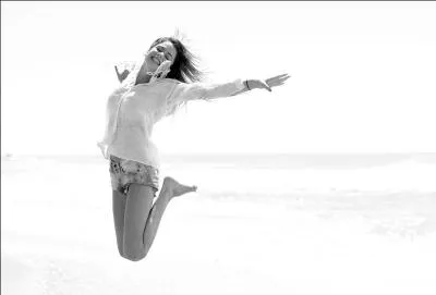 Regarde-t-elle la srie quand elle est chez elle ?