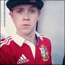 Il est le plus petit du groupe, combien mesure-t-il ?