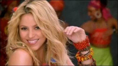 On reste en Amrique latine. Shakira est originaire de Colombie, mais comment ce pays se traduit-il en espagnol ?