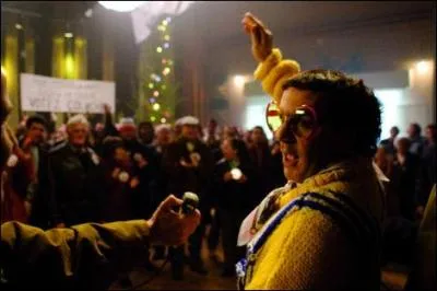 Valery Giscard d'Estaing s'est fendu d'une dclaration surprenante  la veille de la sortie du film  Coluche, l'histoire d'un mec . Qu'a-t-il dit  propos de l'humoriste?