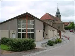 Nous quittons temporairement Baccarat pour nous rendre au Muse des Sources d'Hercule. O se situe celui-ci ?