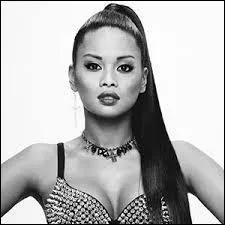 Comment s'appelle cette chanteuse ?