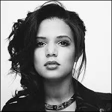 Comment s'appelle cette chanteuse ?