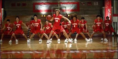 Comment s'appelle le coach ?