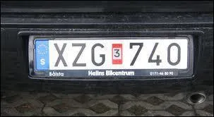 La lettre (S) sur une plaque vient de ...