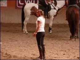  partir de quel Galop peut-on devenir monitrice ?