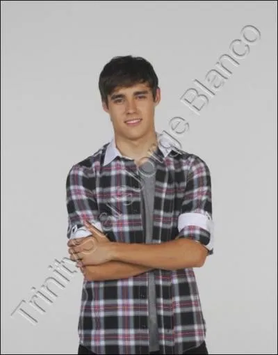 Qui est son ex-petite amie dans la srie Violetta ?