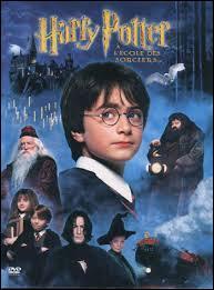 En quelle anne est sorti le film Harry Potter  l'cole des sorciers ?