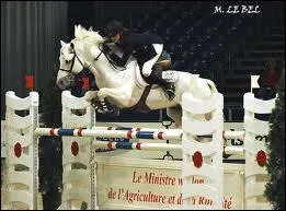 Comment s'appelle ce champion de C. S. O ?