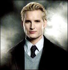 Commenons par Carlisle Cullen : qui est son crateur ?