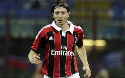 Qui est ce footballeur de l'AC Milan ?