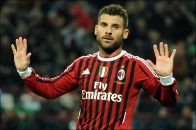 Qui est ce footballeur de l'AC Milan ?
