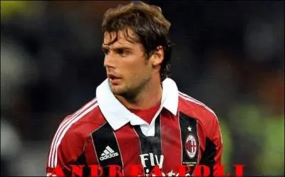 Qui est ce footballeur de l'AC Milan ?