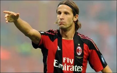 Qui est ce footballeur de l'AC Milan ?