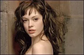 Que fait Paige au dbut de la saison 4, ce qui va mettre Piper en colre ?