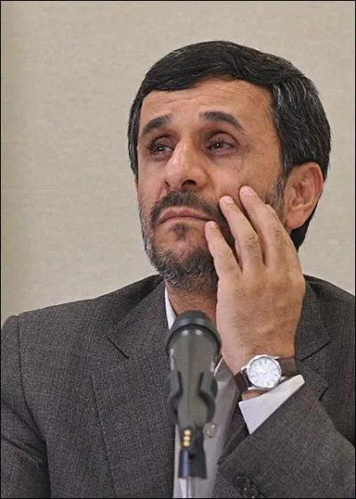 Mahmoud Ahmadinejad, homme politique, est n dans un pays dont la capitale se nomme...