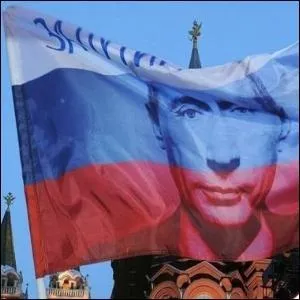 Officiellement, le prsident russe dispose d'un salaire mensuel de 450 euros environ.