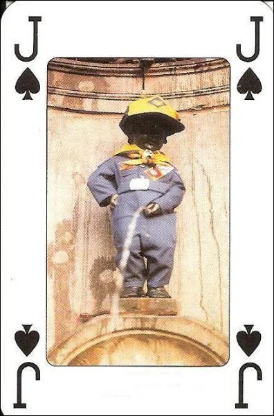 De quelle profession, le Manneken pis porte-t-il le costume ?