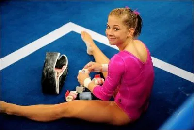 Comment s'appelle cette gymnaste ?