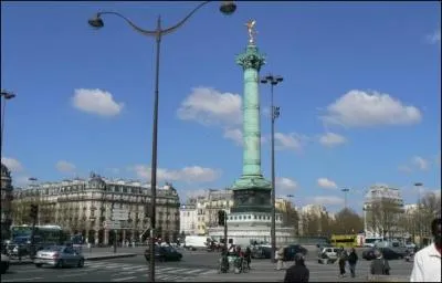 Arrondissement discret, moins touristique que d'autres, il a jou un rle exceptionnel dans l'histoire de Paris et de la France. Il fut au coeur du Paris rvolutionnaire et des grandes rvoltes ouvrires du XIXe sicle. C'est le...