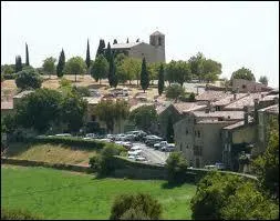 Je vous emmne  Toutour (Var), class(e) parmi les Plus Beaux Villages de France. Nous sommes en rgion ...