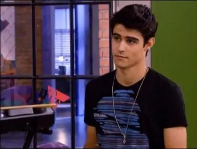 Quel rle Pablo Espinosa interprte-t-il ?