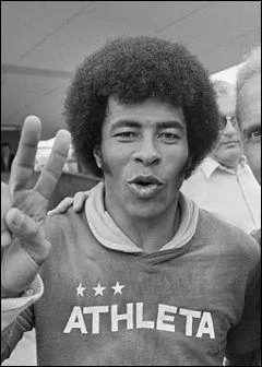 Combien de buts Jairzinho a-t-il marqu avec l'OM en 25 matches ?