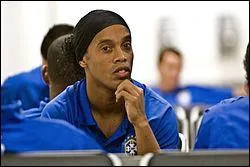 Quelle est la taille de Ronaldinho ?