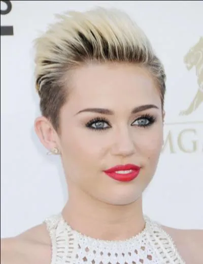 Comment appelle-t-on les fans de Miley Cyrus ?