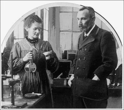 Le 10 dcembre, Marie et Pierre Curie ont reu le prix Nobel de physique pour leurs travaux sur la radioactivit : c'est la premire fois que ce prix est attribu  une femme. Les poux ont dcouvert que les lments comme le thorium, le polonium et le radium sont radioactifs. Cependant, ils doivent partager cette rcompense avec un autre physicien. Lequel ?