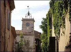 La ville des Angles se trouve-t-elle dans le Gard, Lozre ou Var ?