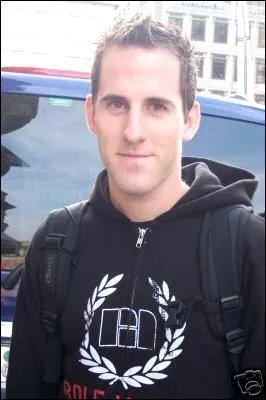 Quel est l'intrument de Chuck ?