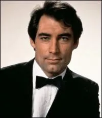 Il dcide de se dmarquer du jeu de Roger Moore, en revenant  un James Bond plus sombre et plus proche du personnage invent  l'origine par Ian Fleming. Il est gallois, c'est...