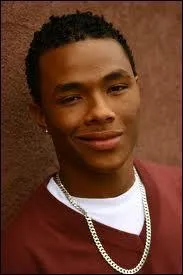 Quel sport Tyler Crowley pratique-t-il ?