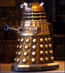 Le cri de guerre des Daleks est-il  Exterminer !   ?