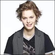 Qui a dcouvert son secret ?