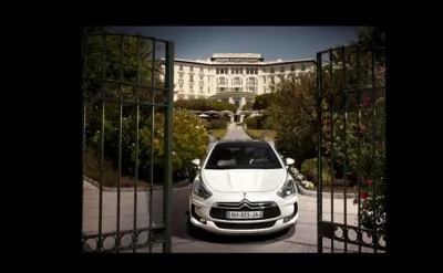 Elle fut la voiture de l'actuel prsident francais, c'est ...