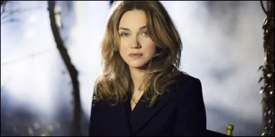 Qui interprète le rôle d'Alice Nevers dans la série du même nom ?