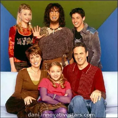 Qui sont les deux filles blondes ?