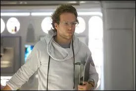 Quel acteur joue le rle de Milburn ?