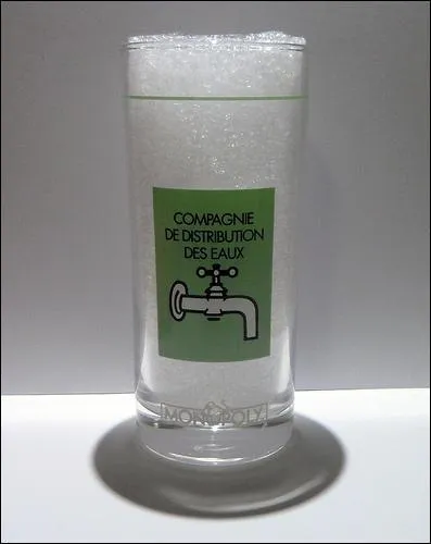 Lorsque vous possdez la Compagnie d'Electricit ainsi que la Compagnie de Distribution des Eaux, combien devez-vous toucher si un joueur s'arrte sur l'une de ces deux cases ?