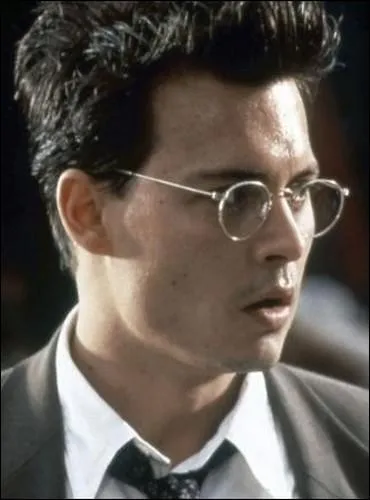 Dans l'excellent  Meurtre en suspens , quel est son nom ?