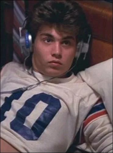 Dans son premier film,  Les Griffes de la nuit , il incarnait le petit ami de l'hrone, appel :