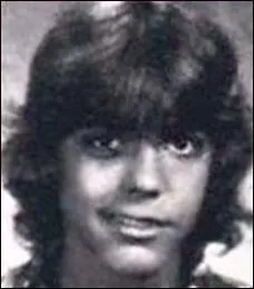 Qui est ce jeune homme ?