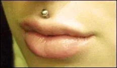 Quel est le nom de ce piercing ?